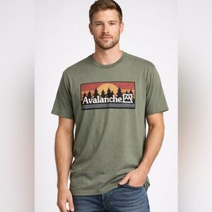 Avalanche supply mountain T-shirt Large